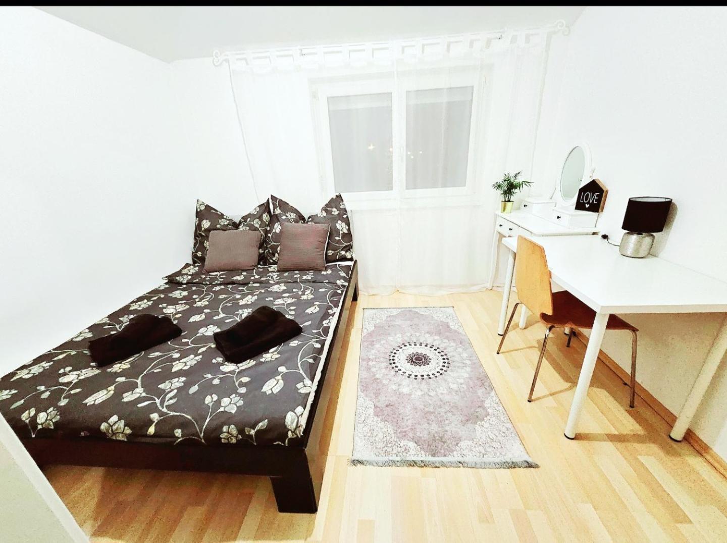 With Pool - Big Garden - Barbecue - Free Parking Villa *