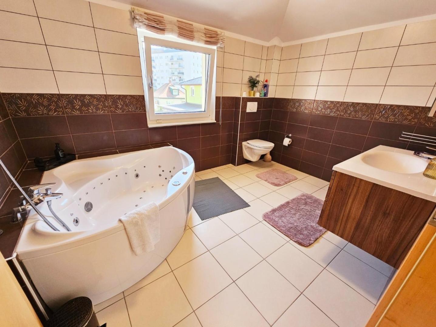 With Pool - Big Garden - Barbecue - Free Parking Villa *