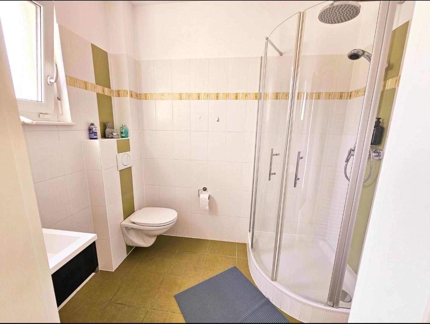 With Pool - Big Garden - Barbecue - Free Parking Villa Wien